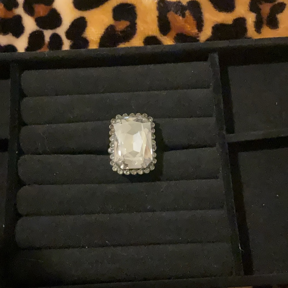 Sorrelli Silver Rectangular Crystal Ring - image 1